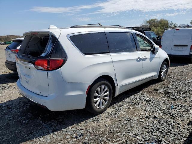 Photo 3 from auction – 2017 CHRYSLER PACIFICA T with VIN 2C4RC1BG6HR523748