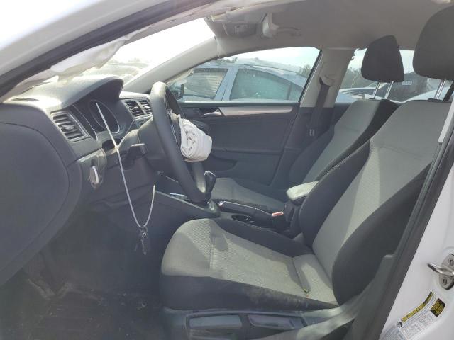 Photo 7 from auction – 2017 VOLKSWAGEN JETTA S with VIN 3VW2B7AJ7HM215559