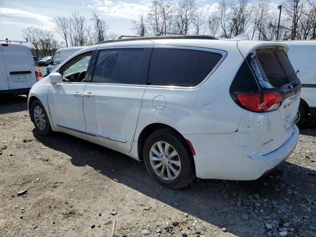 Photo 2 from auction – 2017 CHRYSLER PACIFICA T with VIN 2C4RC1BG6HR523748