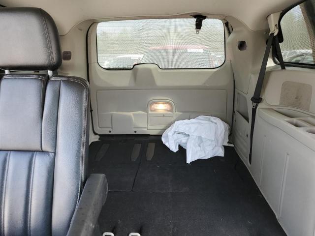 Photo 10 from auction – 2014 CHRYSLER TOWN & COU with VIN 2C4RC1BG3ER157629