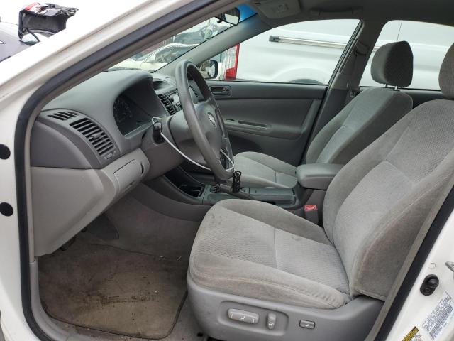 Photo 7 from auction – 2004 TOYOTA CAMRY LE with VIN 4T1BE32K34U278069