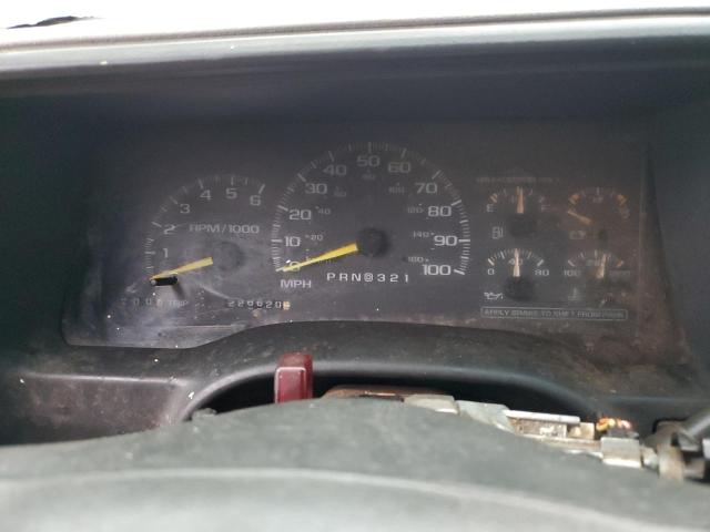 Photo 9 from auction – 1999 CHEVROLET GMT-400 C1 with VIN 1GCEC19R3XR126962