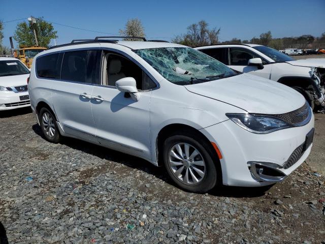 Photo 4 from auction – 2017 CHRYSLER PACIFICA T with VIN 2C4RC1BG6HR523748