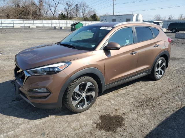 HYUNDAI TUCSON LIM 2016 with VIN KM8J33A23GU072760 - Photo from auction