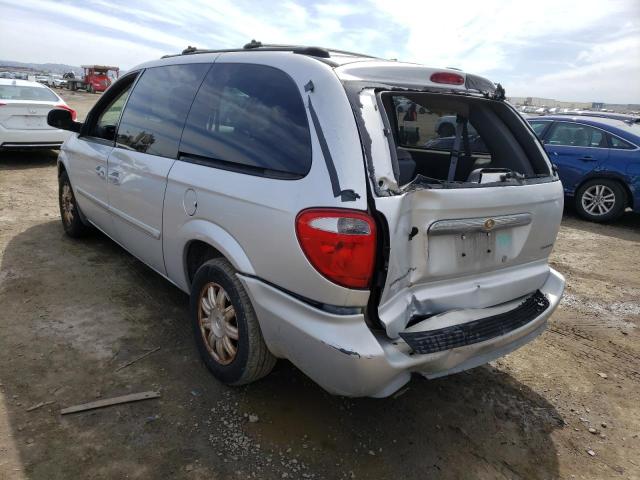 Photo 2 from auction – 2005 CHRYSLER TOWN & COU with VIN 2C8GP54L45R575497