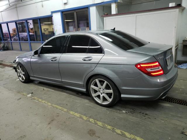 Photo 2 from auction – 2012 MERCEDES-BENZ C 300 4MAT with VIN WDDGF8BB2CA686489
