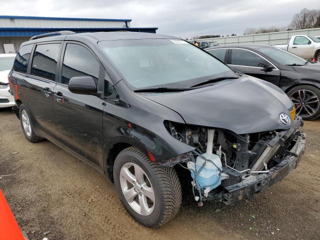 Photo 4 from auction – 2015 TOYOTA SIENNA LE with VIN 5TDKK3DC9FS538582
