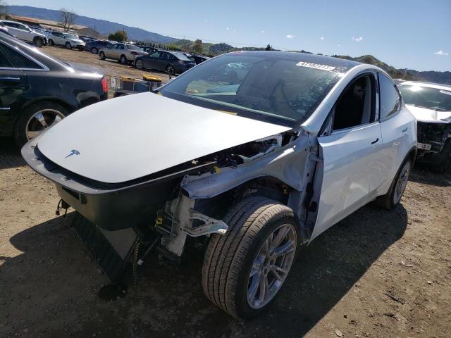 TESLA MODEL Y 2020 with VIN 5YJYGDEE8LF016737 - Photo from auction