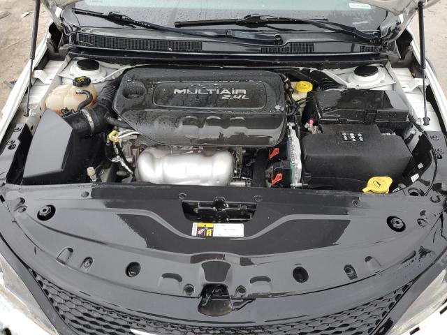 Photo 11 from auction – 2015 CHRYSLER 200 S with VIN 1C3CCCBBXFN753698