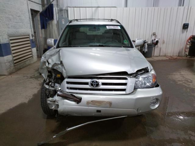 Photo 5 from auction – 2004 TOYOTA HIGHLANDER with VIN JTEEP21A440013887