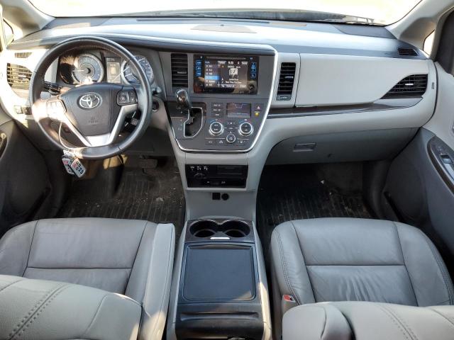 Photo 8 from auction – 2017 TOYOTA SIENNA XLE with VIN 5TDDZ3DC2HS187859