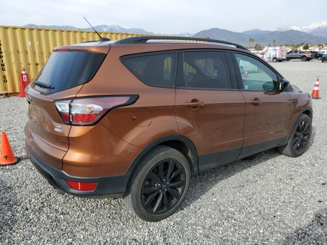 Photo 3 from auction – 2017 FORD ESCAPE SE with VIN 1FMCU9GD2HUC88425