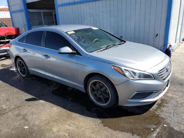 Photo 4 from auction – 2016 HYUNDAI SONATA SE with VIN 5NPE24AF7GH284623
