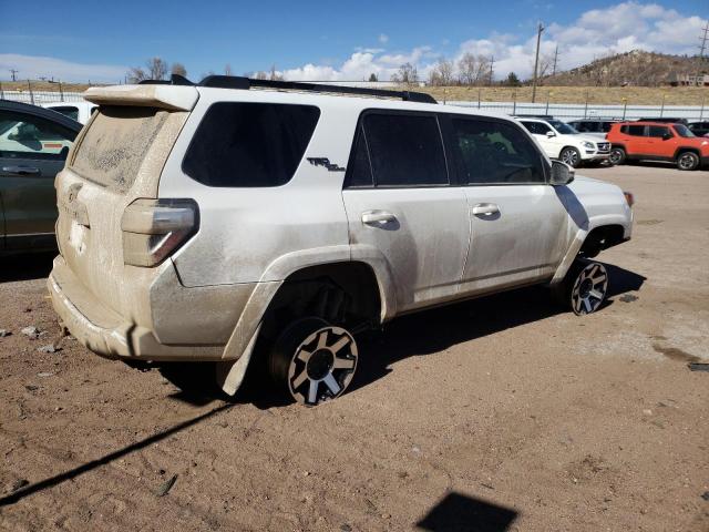 Photo 3 from auction – 2020 TOYOTA 4RUNNER SR with VIN JTEBU5JR0L5820685