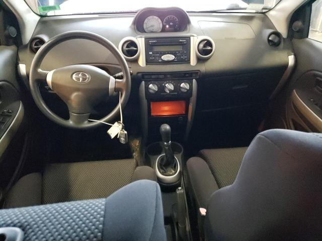 Photo 8 from auction – 2005 TOYOTA SCION XA with VIN JTKKT624750092758