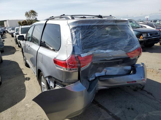 Photo 2 from auction – 2012 TOYOTA SIENNA LE with VIN 5TDKK3DC3CS207895