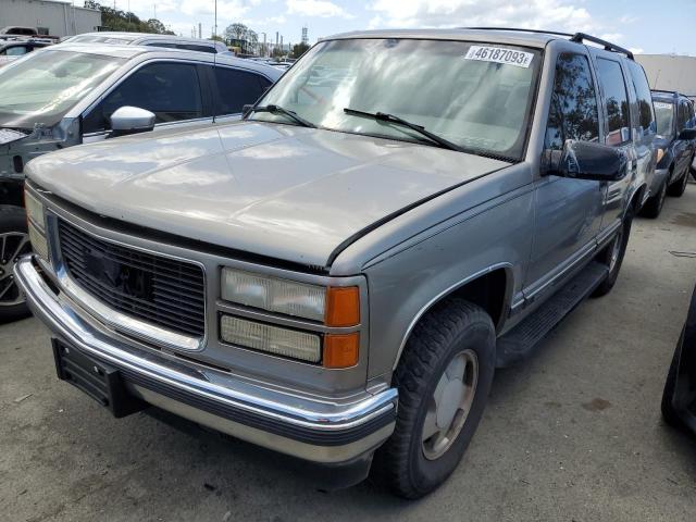 GMC YUKON 1999 with VIN 1GKEK13R4XJ796017 - Photo from auction