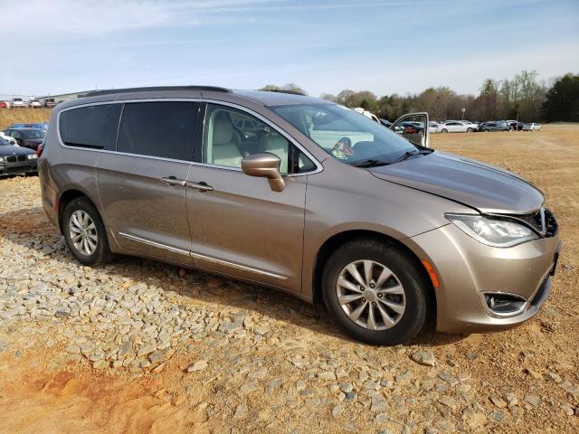 Photo 4 from auction – 2017 CHRYSLER PACIFICA T with VIN 2C4RC1BG6HR705448
