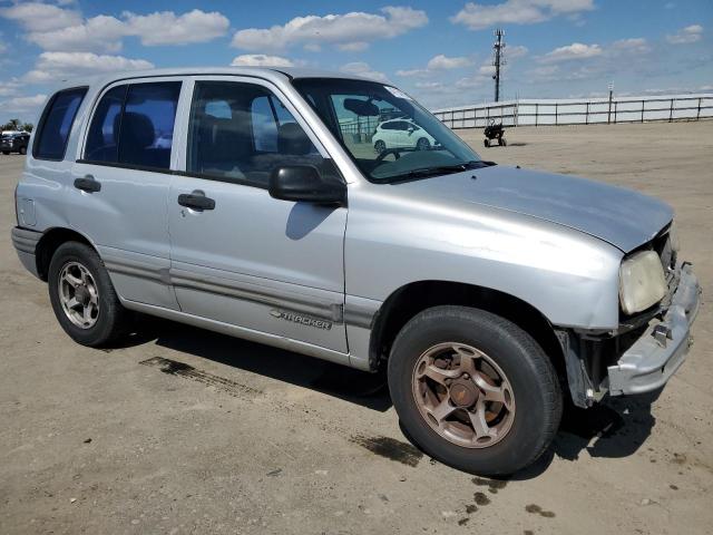 Photo 4 from auction – 2000 CHEVROLET TRACKER with VIN 2CNBE13C6Y6914287