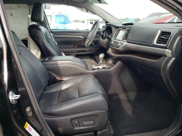Photo 7 from auction – 2017 TOYOTA HIGHLANDER with VIN 5TDDZRFHXHS398058