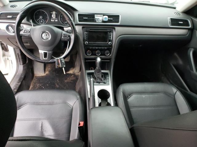 Photo 8 from auction – 2015 VOLKSWAGEN PASSAT SE with VIN 1VWBV7A31FC085656