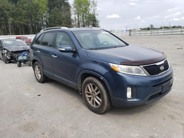 Photo 4 from auction – 2014 KIA SORENTO LX with VIN 5XYKT4A63EG463455