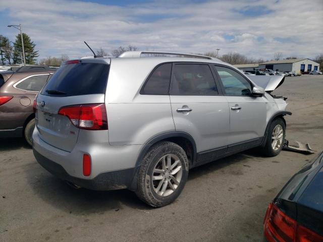 Photo 3 from auction – 2015 KIA SORENTO LX with VIN 5XYKT4A60FG630095