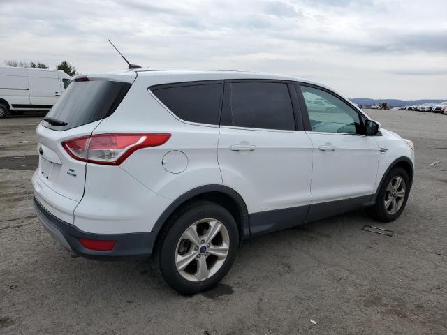 Photo 3 from auction – 2016 FORD ESCAPE SE with VIN 1FMCU9GX7GUB00216