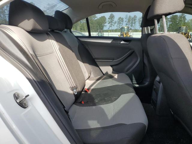 Photo 10 from auction – 2017 VOLKSWAGEN JETTA S with VIN 3VW2B7AJ7HM215559