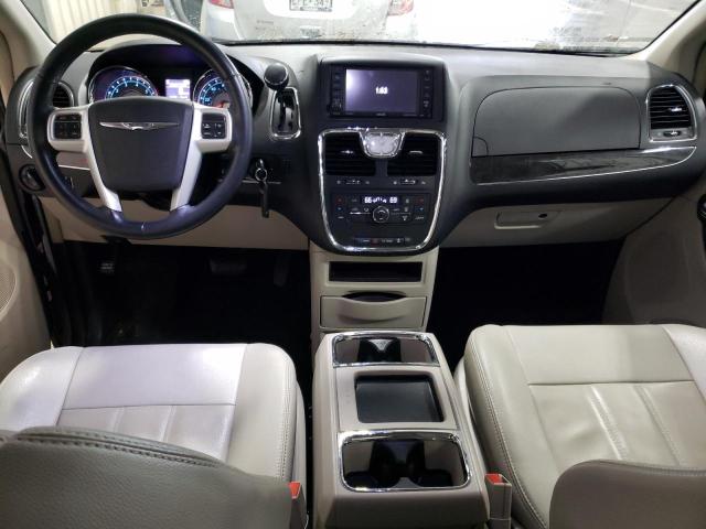 Photo 8 from auction – 2016 CHRYSLER TOWN & COU with VIN 2C4RC1BG2GR261516