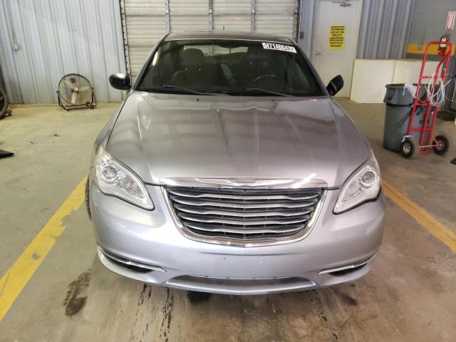 Photo 5 from auction – 2013 CHRYSLER 200 LIMITE with VIN 1C3CCBCGXDN700016