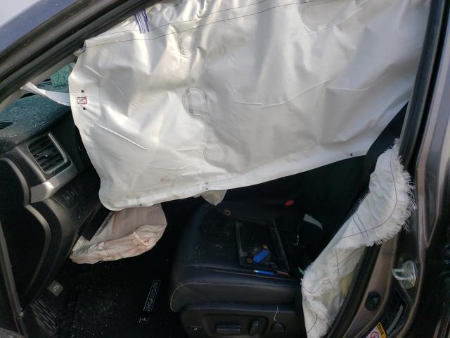 Photo 7 from auction – 2019 TOYOTA HIGHLANDER with VIN 5TDKZRFH1KS571139
