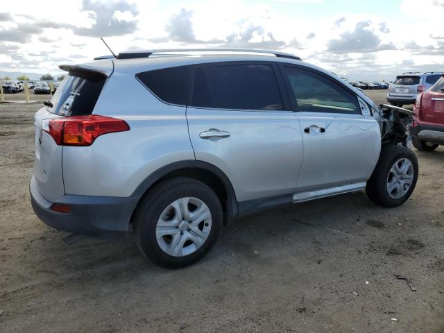 Photo 3 from auction – 2015 TOYOTA RAV4 LE with VIN JTMZFREV9FJ033368