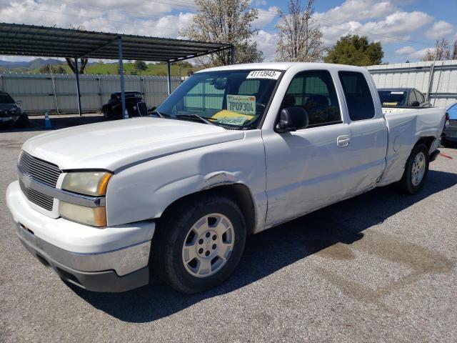 CHEVROLET SILVERADO 2004 with VIN 2GCEC19VX41375678 - Photo from auction