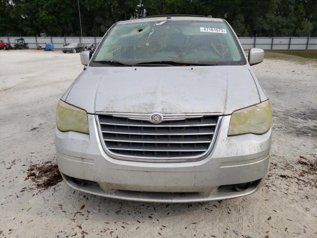 Photo 5 from auction – 2008 CHRYSLER TOWN & COU with VIN 2A8HR54P48R656516
