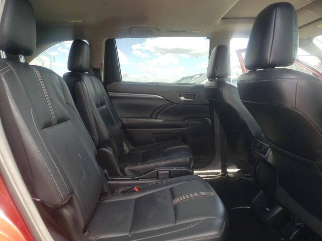 Photo 11 from auction – 2018 TOYOTA HIGHLANDER with VIN 5TDJZRFH9JS541722