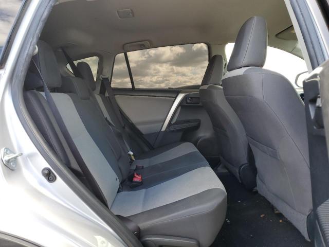 Photo 11 from auction – 2015 TOYOTA RAV4 LE with VIN JTMZFREV9FJ033368