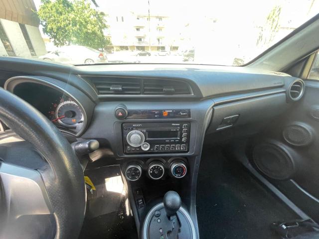 Photo 9 from auction – 2011 TOYOTA SCION TC with VIN JTKJF5C70B3019215