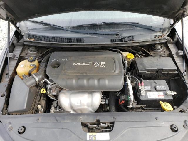 Photo 11 from auction – 2015 CHRYSLER 200 LIMITE with VIN 1C3CCCAB7FN616400