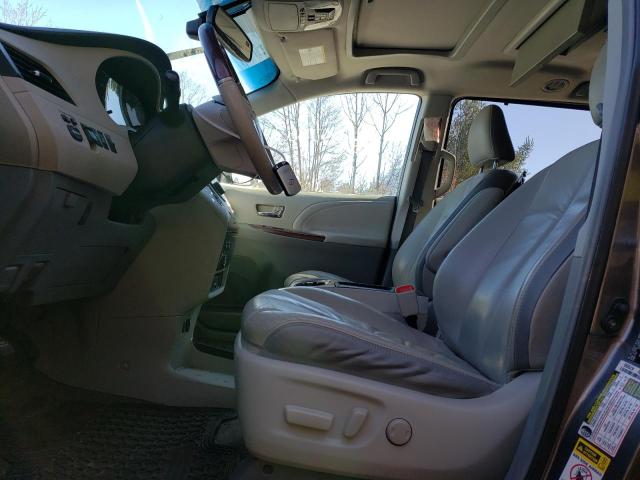 Photo 7 from auction – 2011 TOYOTA SIENNA XLE with VIN 5TDYK3DC4BS034526