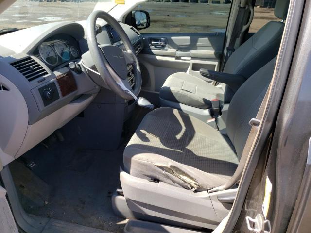 Photo 7 from auction – 2010 CHRYSLER TOWN & COU with VIN 2A4RR2D13AR365611