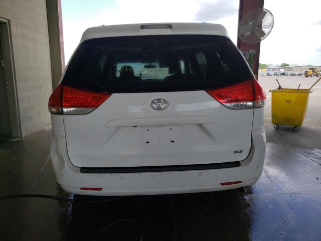 Photo 6 from auction – 2014 TOYOTA SIENNA XLE with VIN 5TDYK3DCXES464789