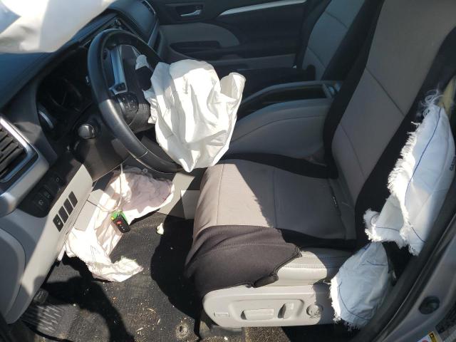 Photo 7 from auction – 2018 TOYOTA HIGHLANDER with VIN 5TDJZRFH5JS900970