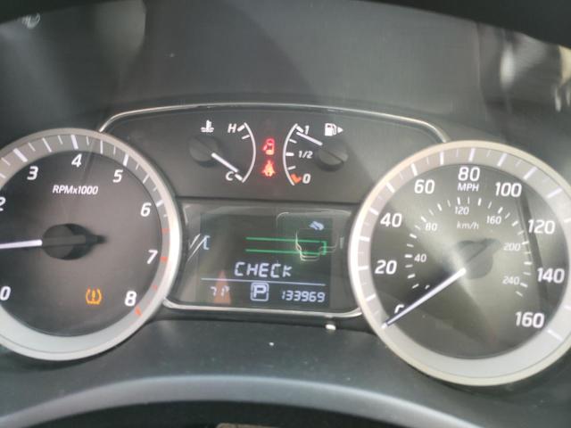 Photo 9 from auction – 2014 NISSAN SENTRA S with VIN 3N1AB7AP2EY212563