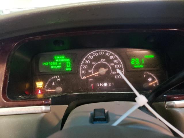Photo 9 from auction – 2004 LINCOLN TOWN CAR E with VIN 1LNHM81W24Y680494