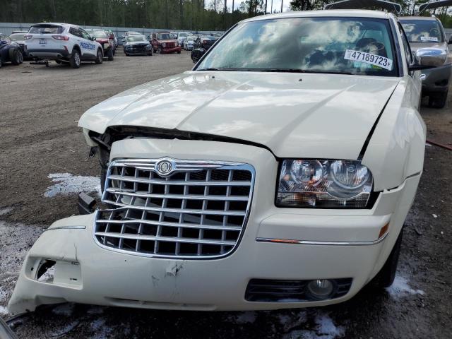 Photo 5 from auction – 2010 CHRYSLER 300 TOURIN with VIN 2C3CA5CV9AH309059