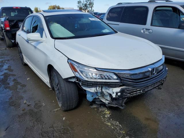 Photo 4 from auction – 2017 HONDA ACCORD TOU with VIN 1HGCR3F90HA043349