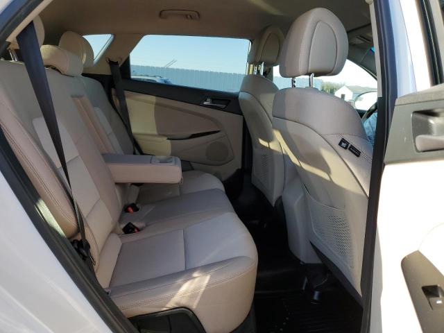Photo 11 from auction – 2017 HYUNDAI TUCSON LIM with VIN KM8J3CA49HU549419