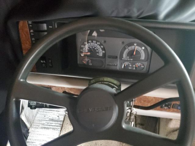 Photo 8 from auction – 1996 CHEVROLET P30 with VIN 1GBLP37J0T3314540