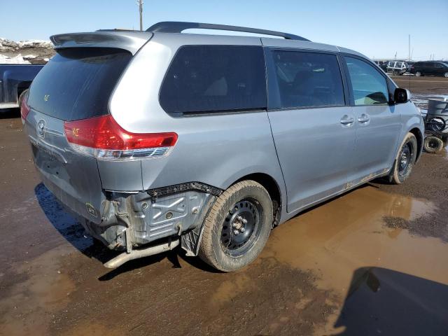 Photo 3 from auction – 2013 TOYOTA SIENNA LE with VIN 5TDKK3DC1DS343671